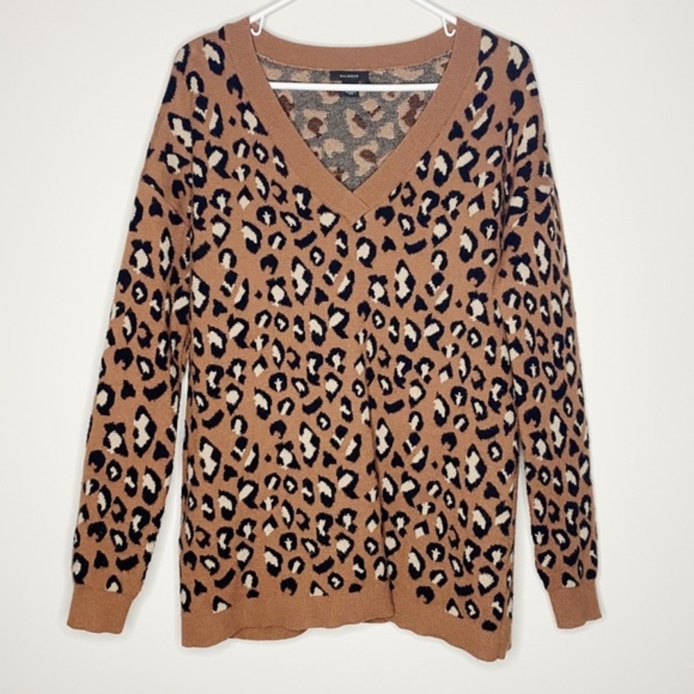 Halogen Brown Leopard Print V-Neck Sweater Pullover Size Medium
